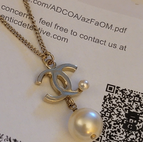 SALE !!!!Auth Chanel Pearl Necklace w/ a 24 inch chain/ adjustable/Gorgeous ❤️ - Picture 2 of 7